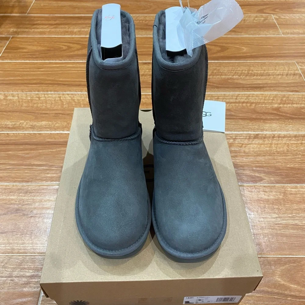 UGG Australia classic boots grey size 6 - Picture 1 of 7